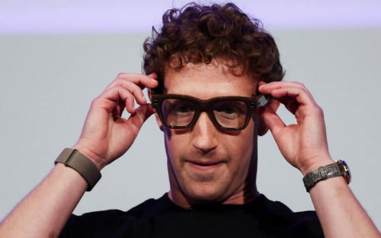 Meta Shares Jump as Zuckerberg Prepares Deep Cuts to Metaverse Division