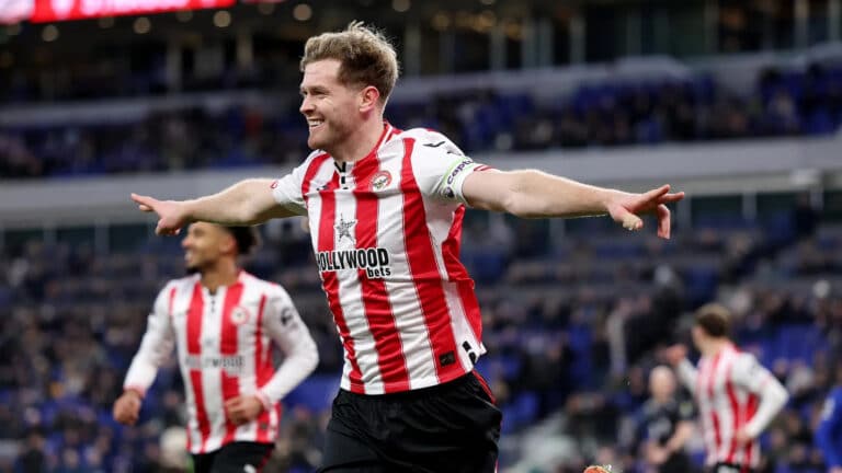 Ливерпуль под дождем и без шансов: Брентфорд уничтожил Эвертон