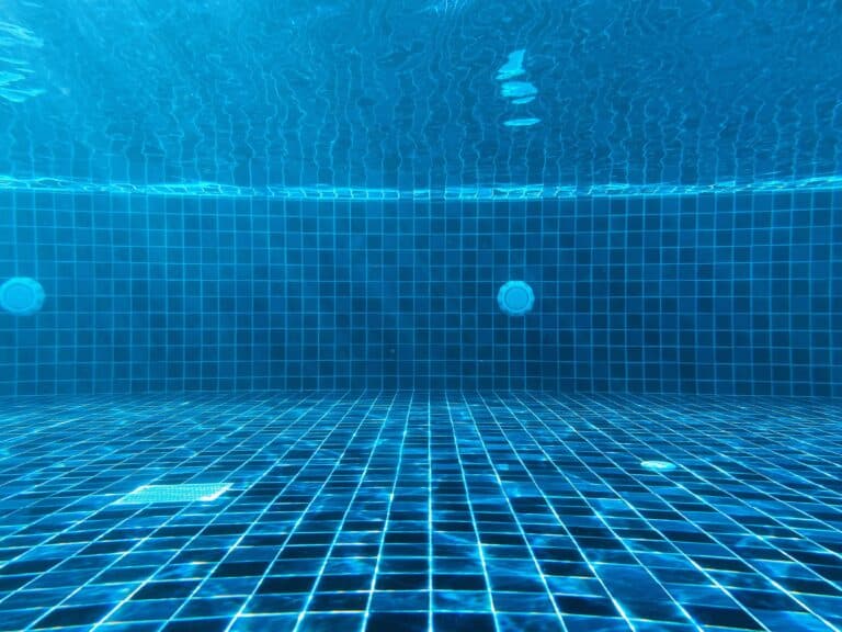 Бизнесу компенсируют до 100 млн сумов за строительство бассейнов