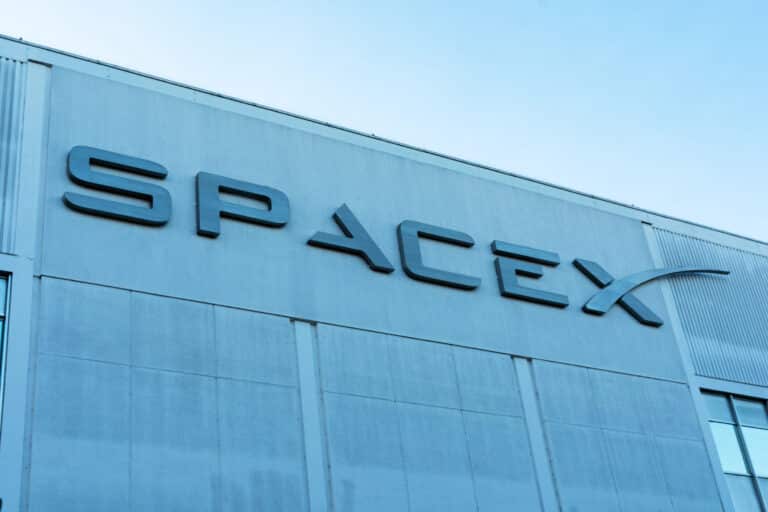 SpaceX планирует выйти на IPO летом 2026 года