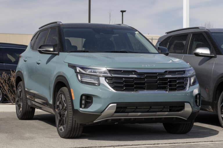 Базовая Kia Seltos в России дешевле, чем в Узбекистане почти на 31%