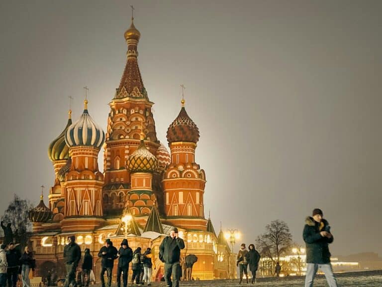 Под миграционную амнистию в РФ попали более 150 тыс. узбекистанцев в 2025 году