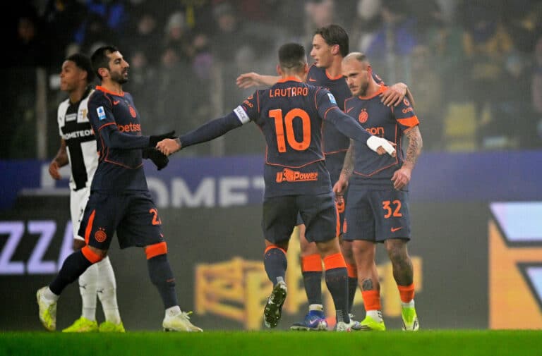 Туман и расчет: Интер хладнокровно разобрал Парму и удержал первое место