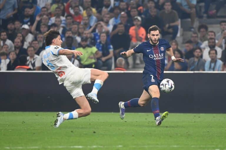 Камбек в концовке и железные пенальти: ПСЖ забрал Суперкубок после 2:2