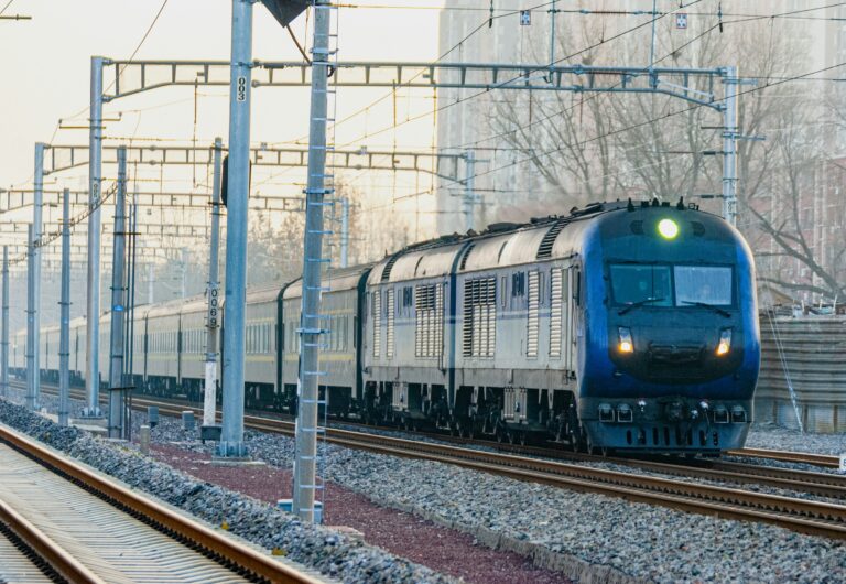 На обновление ж/д состава в Узбекистане направят $143 млн