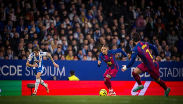 Ольмо открыл, Левандовски закрепил: Барселона выиграла дерби у Эспаньола