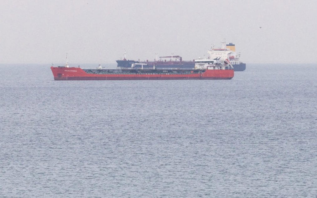 Oil Prices Surge as Trump Pressures Iran and Tanker Attacks Hit Black Sea