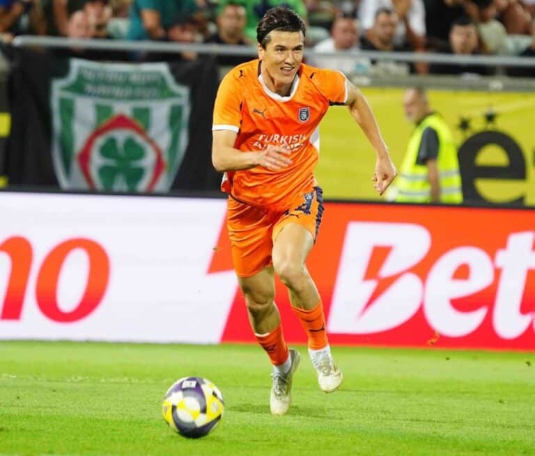 Шомуродов и Файзуллаев вывели Истанбул Башакшехир дальше: трудная победа в Кубке Турции