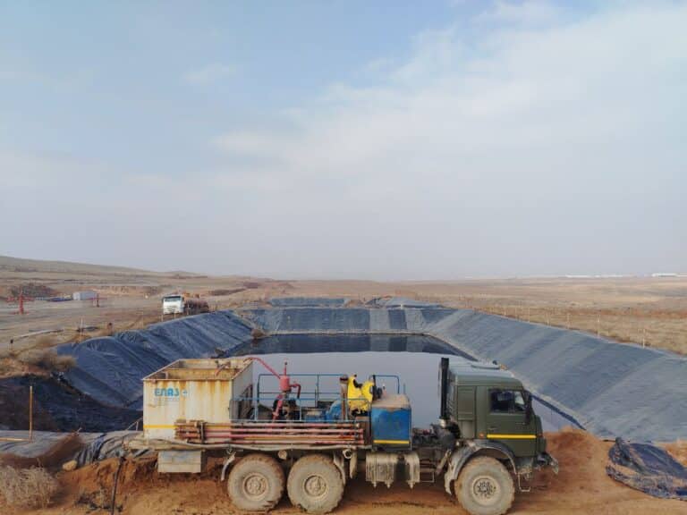 Минэнерго разъяснило ситуацию с утечкой нефти на месторождении «М-25»