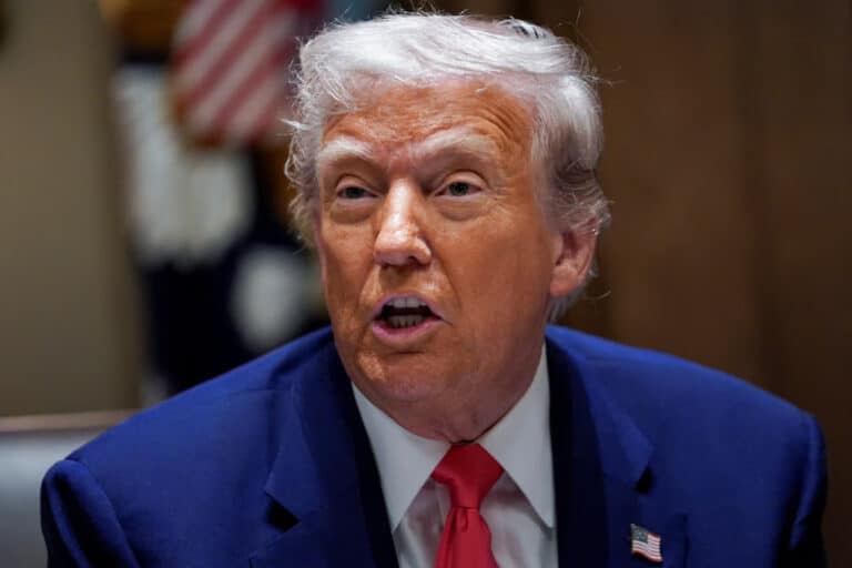 Trump Imposes 25% Tariff on Countries Trading With Iran