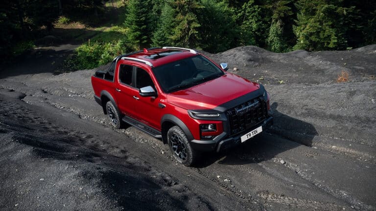 Yangilangan JAC T9 Urban pikapi sotuvga chiqarildi — foto