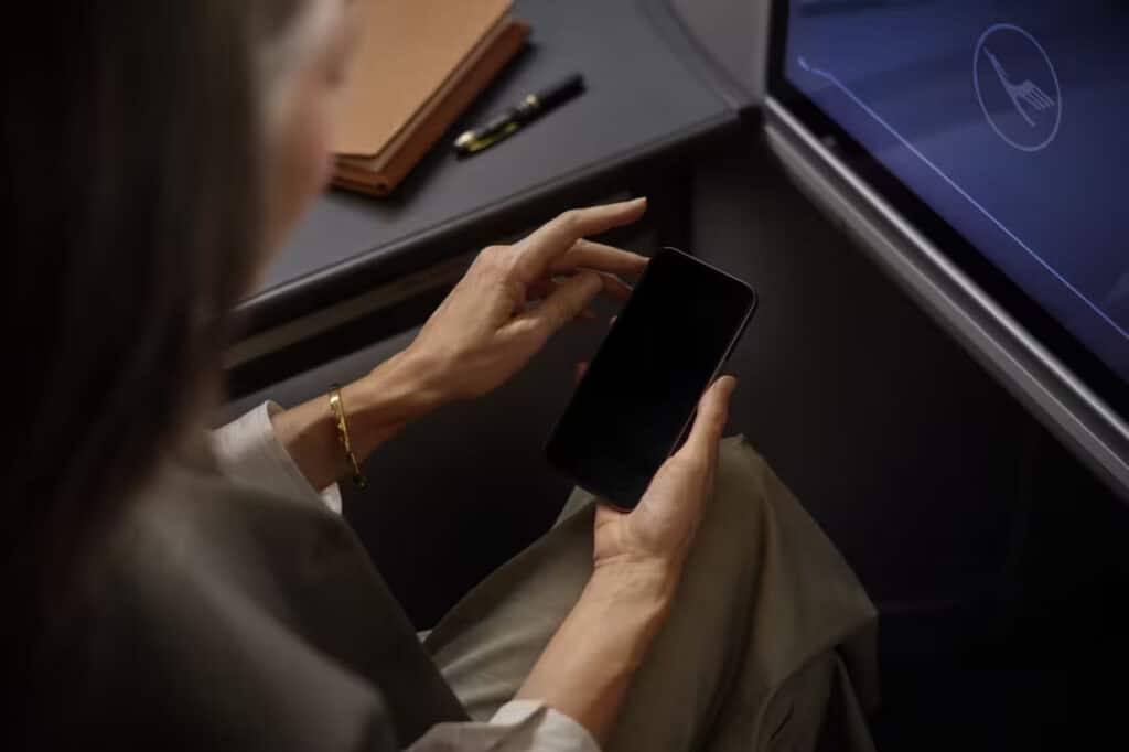 Lufthansa barcha samolyotlarini Starlink  interneti bilan jihozlaydi