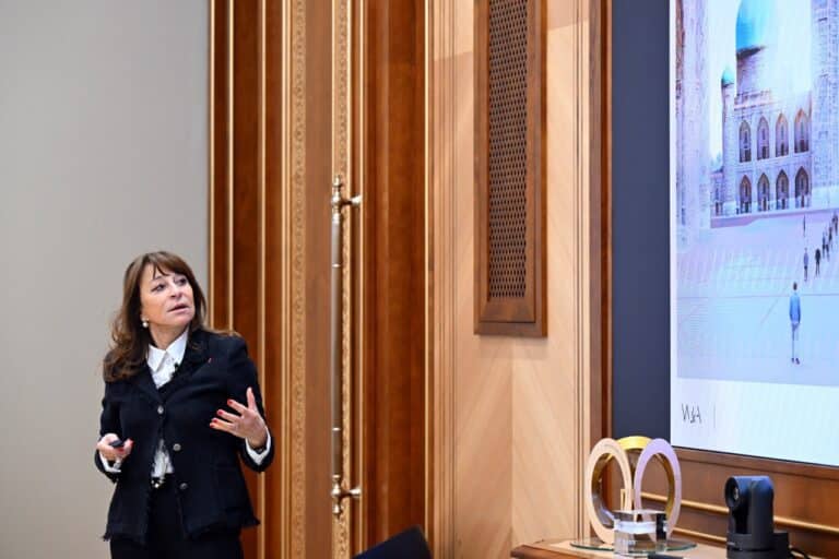 Samarqandda yangi muzey, Buxoroning bosh rejasi — prezident turizmga oid taqdimot bilan tanishdi