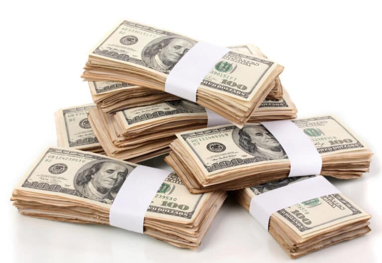 Hafta davomida dollar 174 so‘mga oshdi