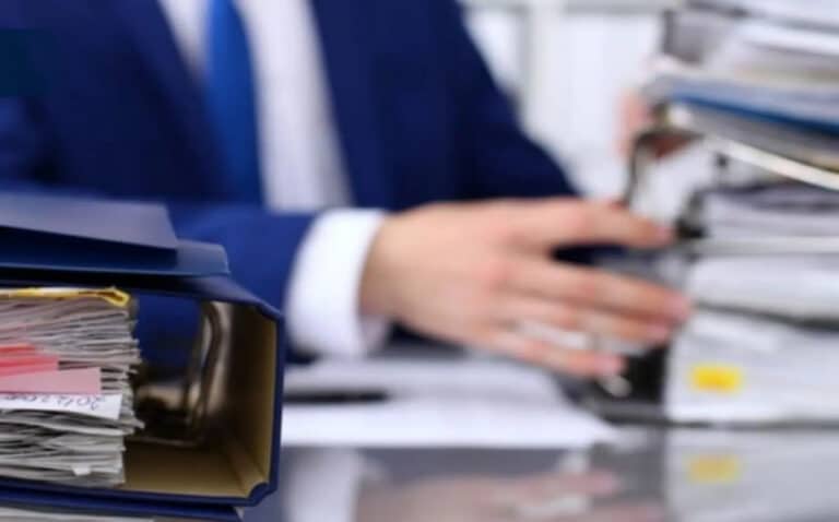 Mahalliy hokimliklar 400 ga yaqin qarorlarni asossiz ravishda yashirgani fosh bo‘ldi