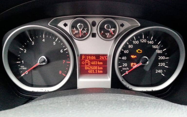 O‘zbekistonda mashina «probegi»ni soxtalashtirishganlik uchun javobgarlik joriy etilishi kutilmoqda