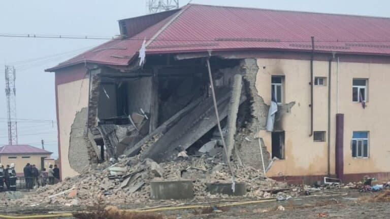 Buxoroda ikki qavatli uyda gaz portladi: jarohatlanganlar bor