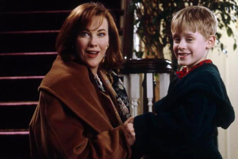 «Uyda yolg‘iz» filmi yulduzi Ketrin Oxara 71 yoshida vafot etdi