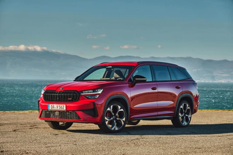 Skoda делает ставку на полный привод: почему 4x4 растет в Европе и какие модели получат AWD в 2026 году