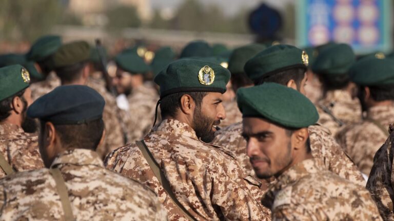 Иран наносит ответный удар — The New York Times