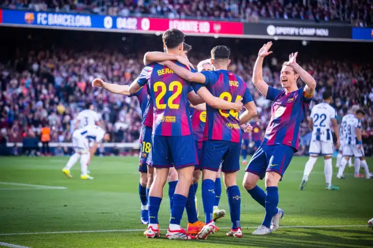 «Barselona» yana La ligada peshqadamga aylandi