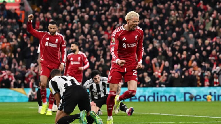 Ливерпуль громит Ньюкасл после холодного старта