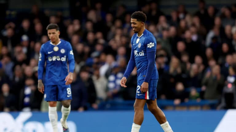 Челси упустил победу на 90-й: Бёрнли наказал за удаление Фофана