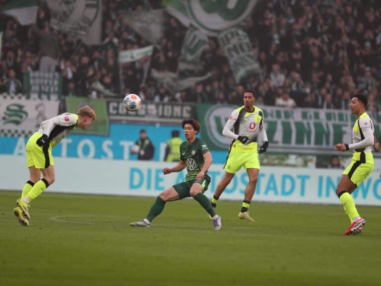 Боруссия вырвала победу на выезде: Гирасси решил исход матча с Вольфсбургом