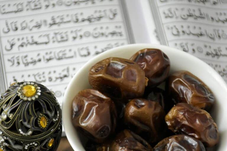 Когда сухур и ифтар 28 февраля в Узбекистане