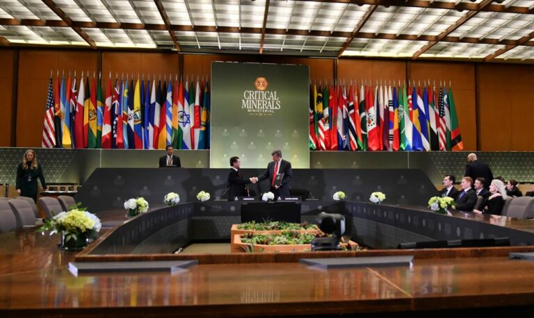 O‘zbekiston va AQSh muhim minerallar qazib olish bo‘yicha memorandum imzoladi