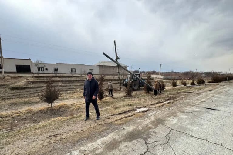 Kuchli shamol sabab Qo‘shrabotda yirik elektr uzilishi sodir bo‘ldi