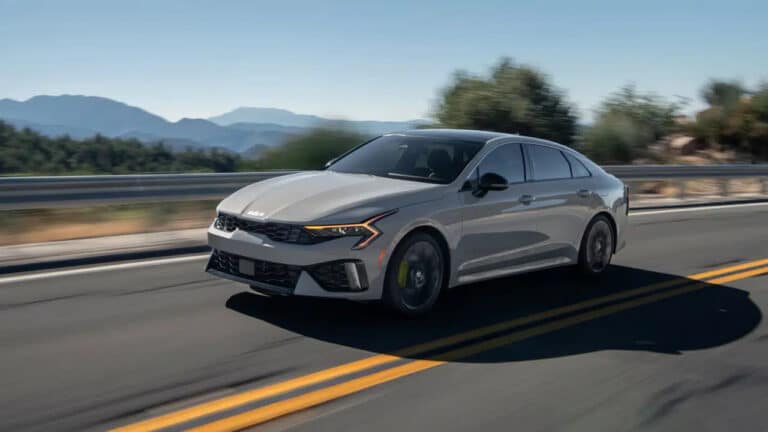 Kia K5 avtomobili sotib olishga arziydimi