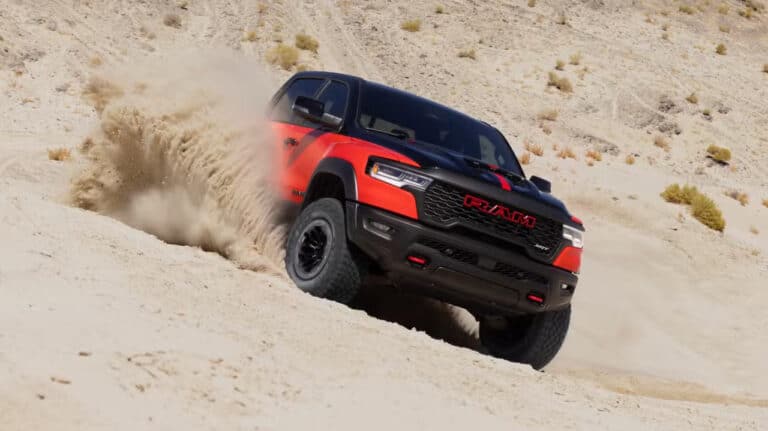 Ram pikapi tezlanish borasida ko‘plab sportkarlarni ortda qoldirdi