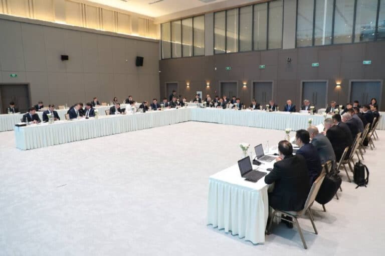 Markaziy Osiyo vazirlari suv va energetika bo‘yicha uch tomonlama hamkorlikni kuchaytirishni muhokama qildi