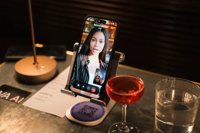 Nyu-Yorkda sun’iy intellekt bilan uchrashuvlar uchun kafe ochildi