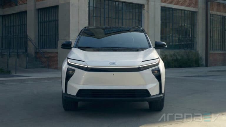 Toyota Yaris 2027 benzin, gibrid va to‘liq elektr variantlarda taqdim etiladi