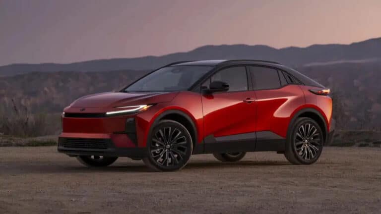 Toyota C-HR endi elektromobil sifatida qaytdi