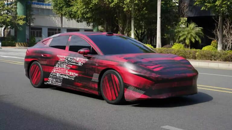 BYD 1000 ot kuchiga ega yangi sedanni tayyorlamoqda