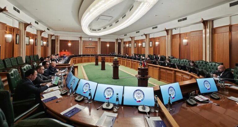 Blogerlar daromadini nazorat qilishda Rossiya tajribasi o‘rganilmoqda