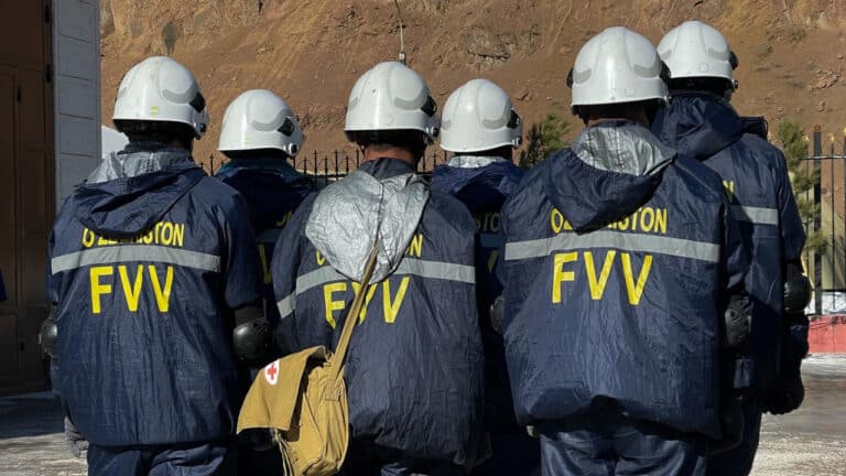 Qo‘qondagi ko‘p qavatli uyda yong‘in yuz berdi — video