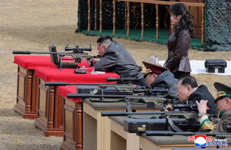 Kim Jong Un Presents New Sniper Rifles to Party and Military Officials