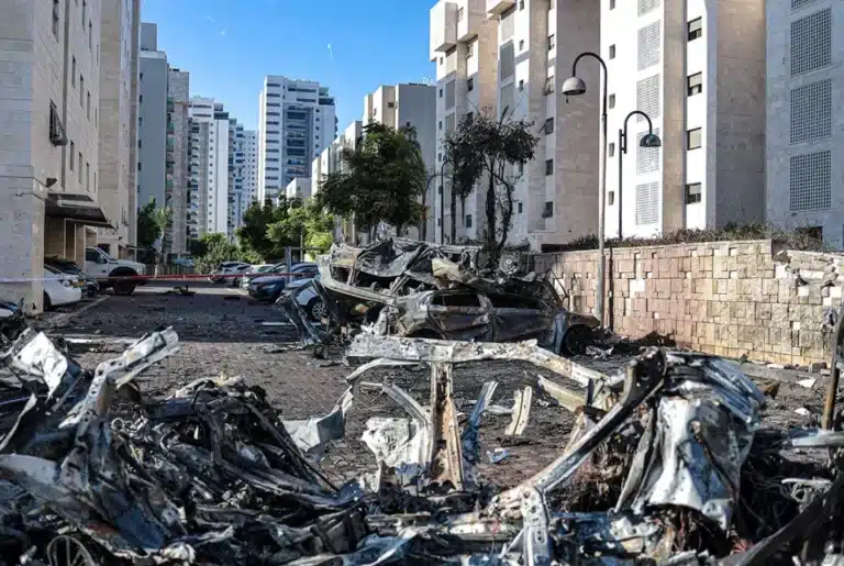 В Израиле при ракетном обстреле погиб уроженец Узбекистана