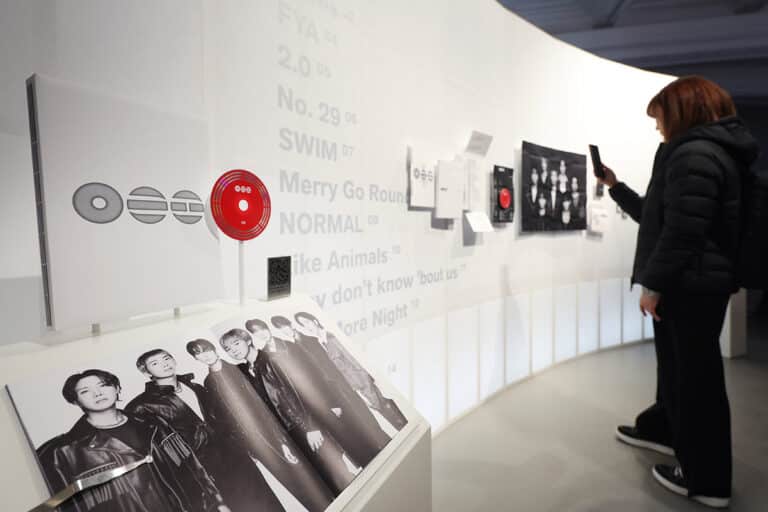 Альбом BTS — Arirang разошелся тиражом в 3,98 копий за день