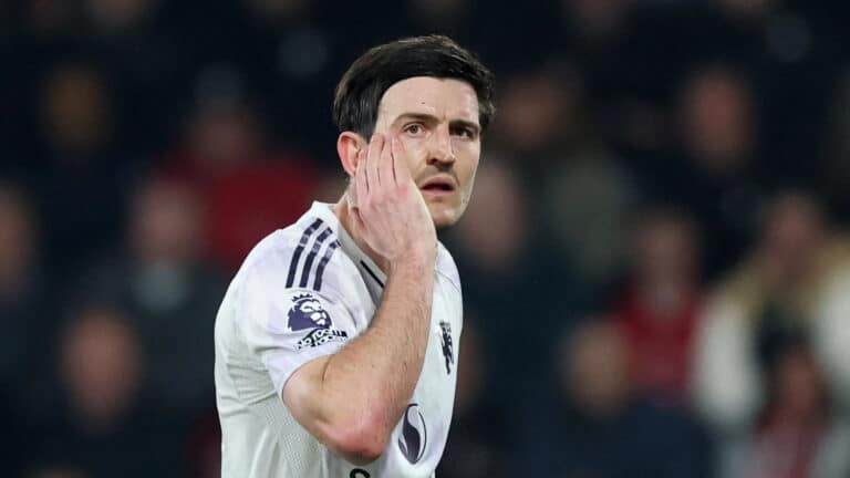 Красная карточка Магуайра сломала концовку: МЮ упустил победу над Борнмутом