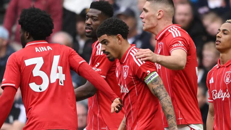 Разгром в Лондоне: Ноттингем Форест уничтожил Тоттенхэм и не оставил шансов