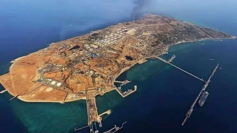 США нанесли удары по острову Харг. Почему он так важен для Ирана?