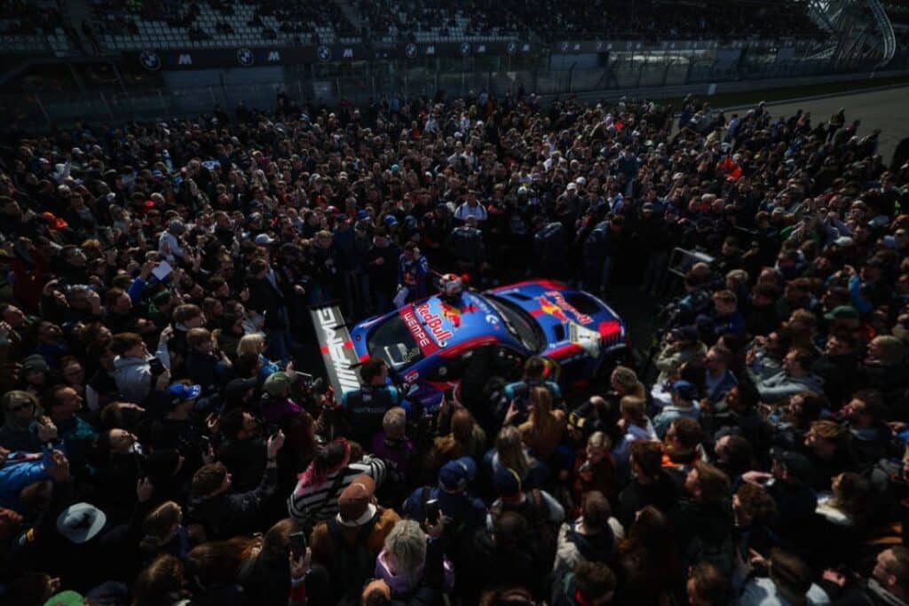 Max Verstappen Claims Dominant NLS2 Victory at Nurburgring