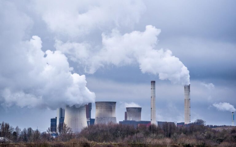 Удаленка для сотрудников: новые правила при загрязнении воздуха