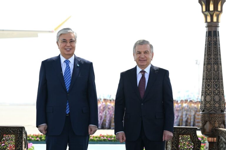 Shavkat Mirziyoyev Toqayevni muvaffaqiyatli referendum bilan tabrikladi