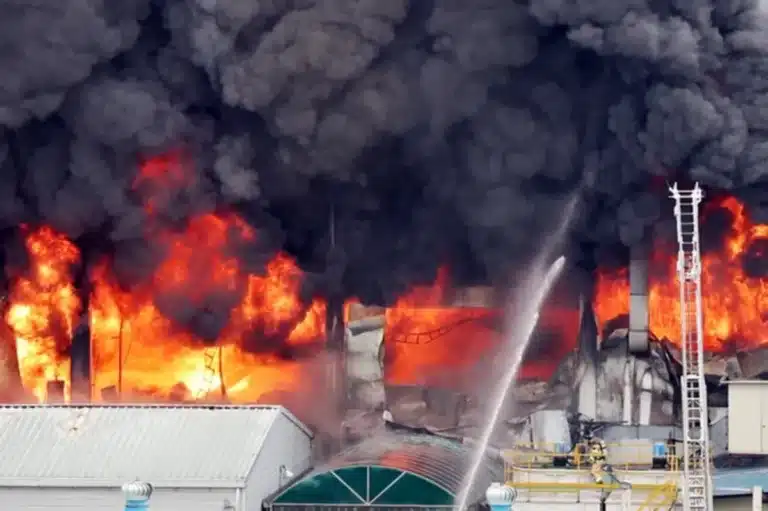 МИД РУз: узбекистанцы не пострадали при пожаре на заводе в Южной Корее